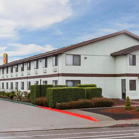 Super 8 By Wyndham Arcata Hotel Exterior foto